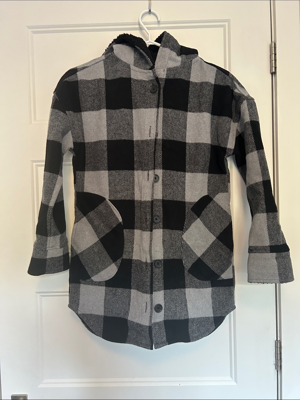 Kids' Black & Gray Buffalo Plaid Hooded Button-Up Jacket